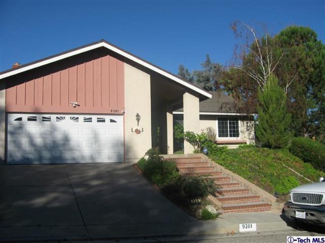9301 Cathwell Ln, Tujunga, CA 91042 photo 1