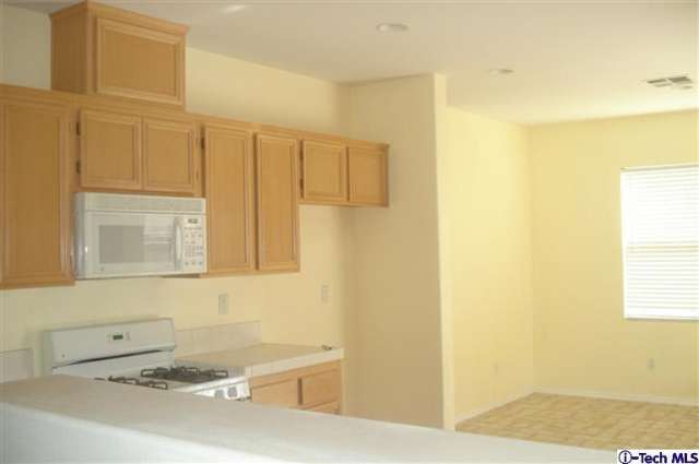 2734 E Avenue J6, Lancaster, CA 93535 photo 1