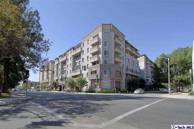 931 E Walnut St #408, Pasadena, CA 91106 photo 1