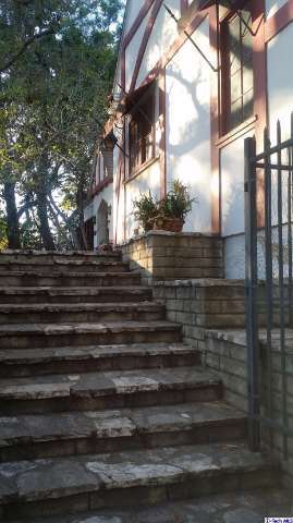 969 E Mount Curve Ave, Altadena, CA 91001 photo 1