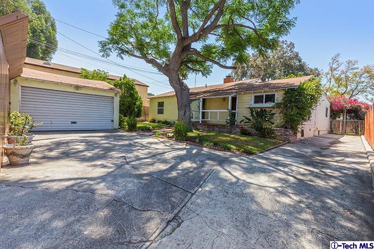 7642 Wentworth St, Tujunga, CA 91042 photo 1