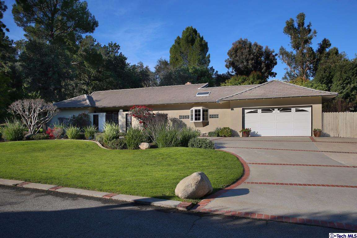 114 El Circulo Dr, Pasadena, CA 91105 photo 1