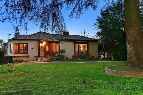 1018 E Poppyfields Dr, Altadena, CA 91001 photo 1