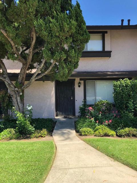 7570 Corbin Ave #3, Reseda, CA 91335 photo 1