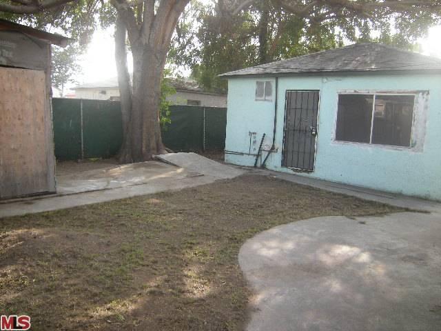 1416 S Butler Ave, Compton, CA 90221 photo 4