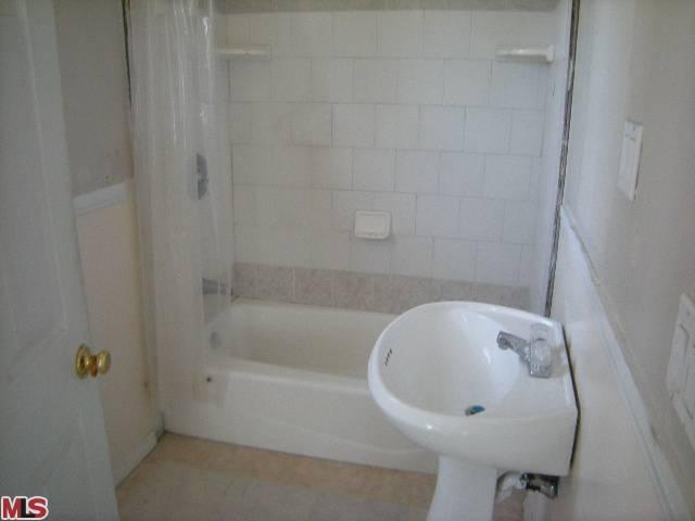 10626 Fitzroy Ave, Tujunga, CA 91042 photo 19