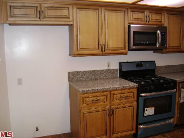 1717 Scott Rd #7, Burbank, CA 91504 photo 17