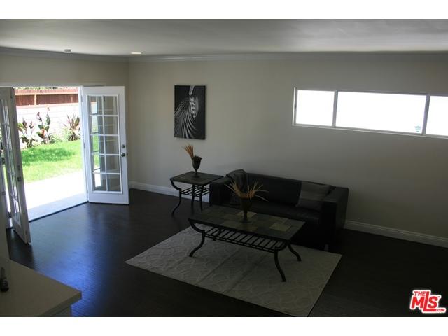 6430 Hesperia Ave, Reseda, CA 91335 photo 7