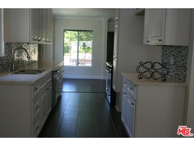 6430 Hesperia Ave, Reseda, CA 91335 photo 18
