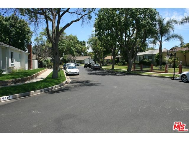 6430 Hesperia Ave, Reseda, CA 91335 photo 11