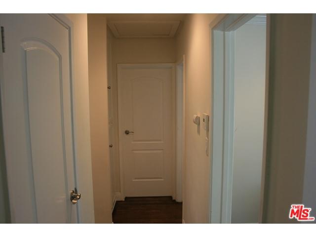 6430 Hesperia Ave, Reseda, CA 91335 photo 14