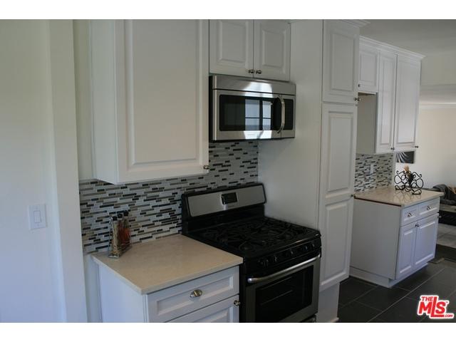 6430 Hesperia Ave, Reseda, CA 91335 photo 15