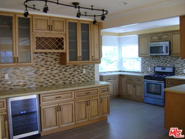 7514 Summitrose St, Tujunga, CA 91042 photo 5