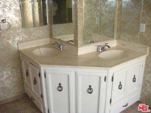 10132 Pawnee Cir, Cherry Valley, CA 92223 photo 13