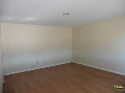 6437 Cedar Dr, Twentynine Palms, CA 92277 photo 2