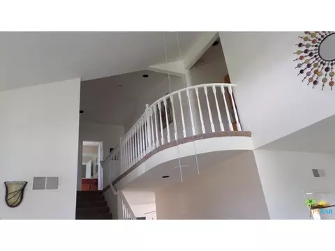 22714 Pear Ct, Santa Clarita, CA 91390 photo 13