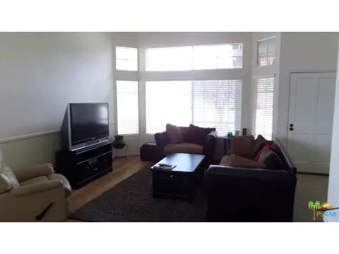 22714 Pear Ct, Santa Clarita, CA 91390 photo 6