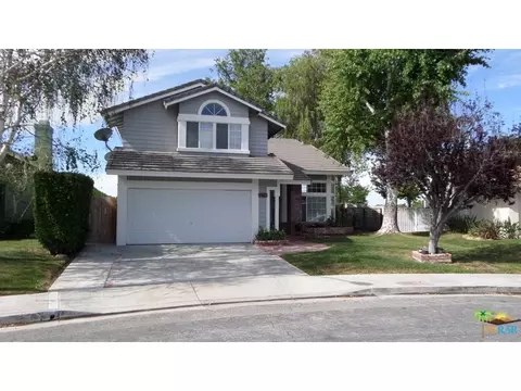 22714 Pear Ct, Santa Clarita, CA 91390 photo 1