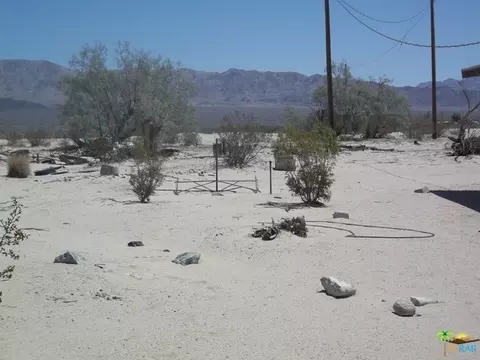 3919 Naborly Rd, Twentynine Palms, CA 92277 photo 8