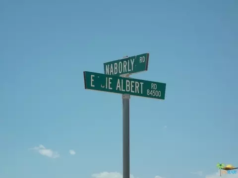 3919 Naborly Rd, Twentynine Palms, CA 92277 photo 37