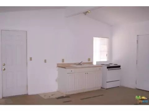 79120 Encanto Dr, Twentynine Palms, CA 92277 photo 5