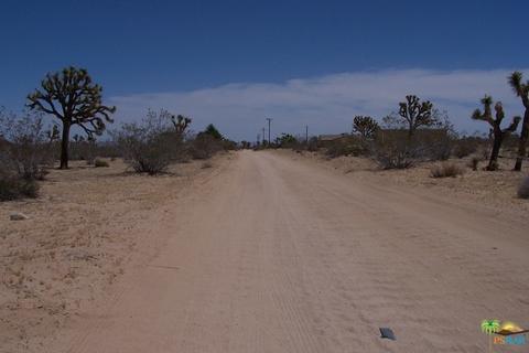 58432 Ira Ave, Landers, CA 92285 photo 9
