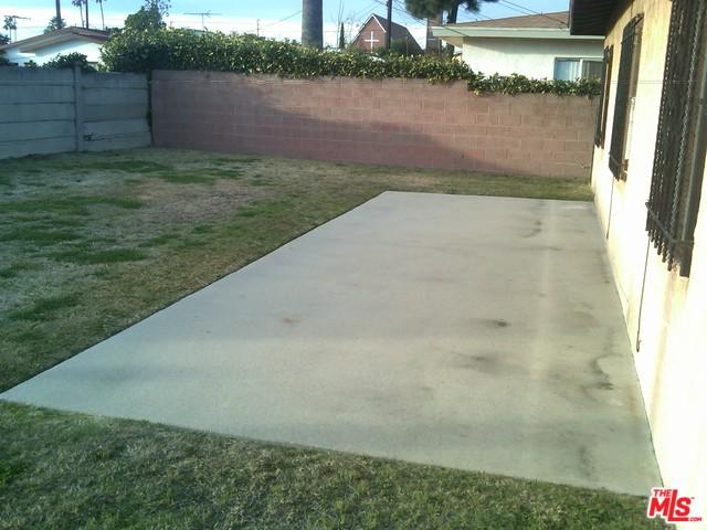 15233 S Mckinley Ave, Compton, CA 90220 photo 7