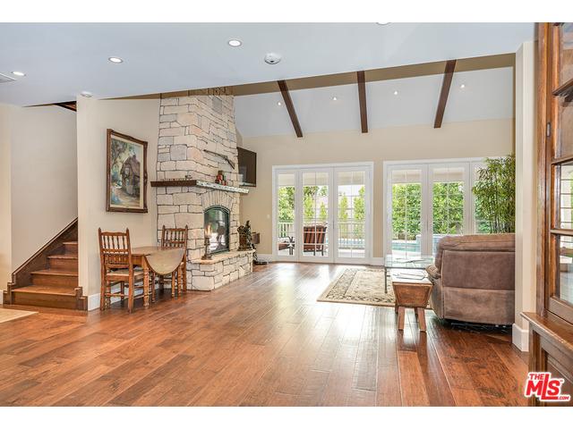 5452 Calhoun Ave, Sherman Oaks, CA 91401 photo 2