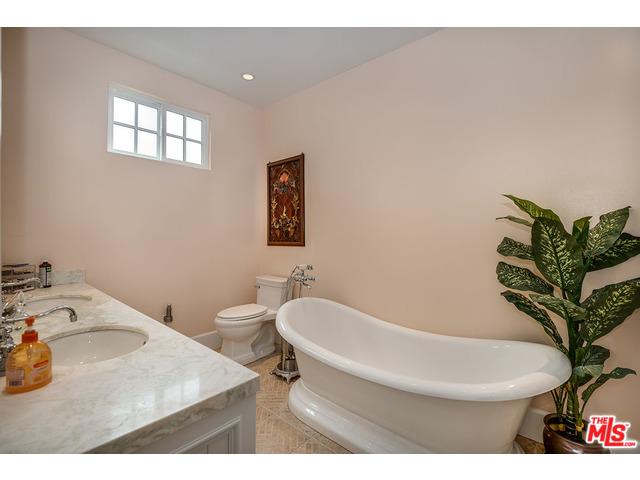 5452 Calhoun Ave, Sherman Oaks, CA 91401 photo 16