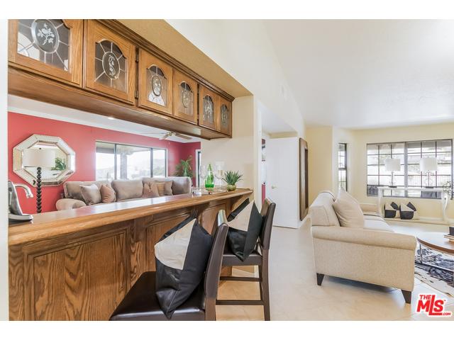 3423 Viewcrest Dr, Burbank, CA 91504 photo 12