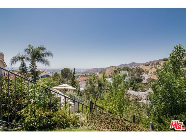 3423 Viewcrest Dr, Burbank, CA 91504 photo 36