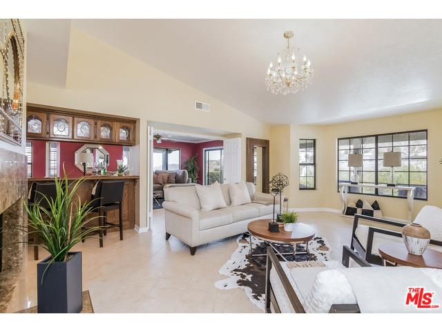 3423 Viewcrest Dr, Burbank, CA 91504 photo 11