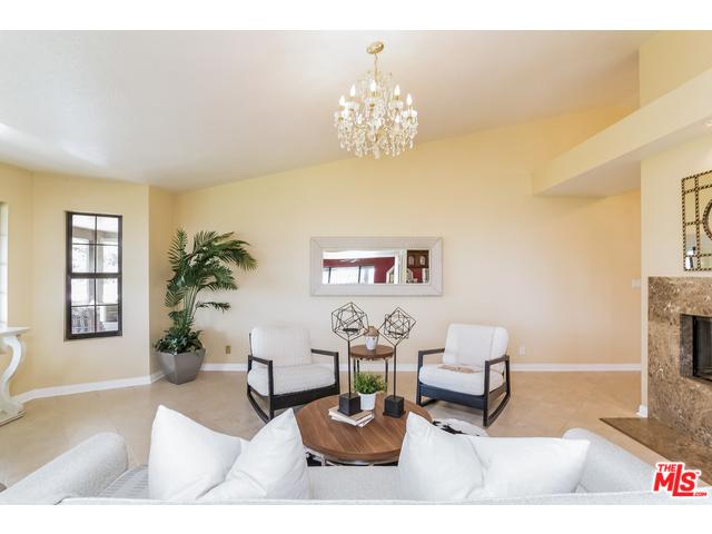 3423 Viewcrest Dr, Burbank, CA 91504 photo 8