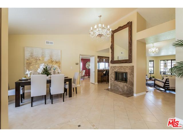 3423 Viewcrest Dr, Burbank, CA 91504 photo 15