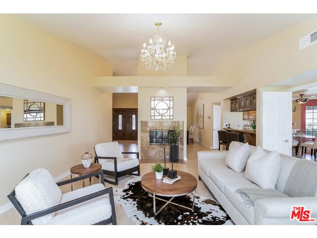 3423 Viewcrest Dr, Burbank, CA 91504 photo 9