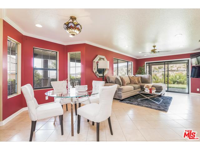 3423 Viewcrest Dr, Burbank, CA 91504 photo 18