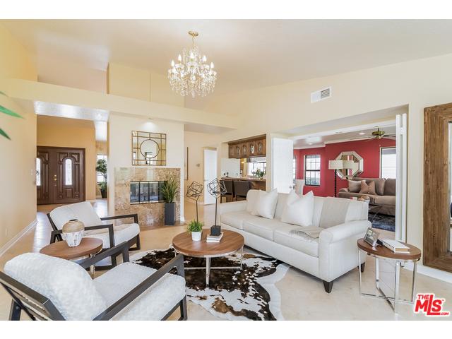 3423 Viewcrest Dr, Burbank, CA 91504 photo 10
