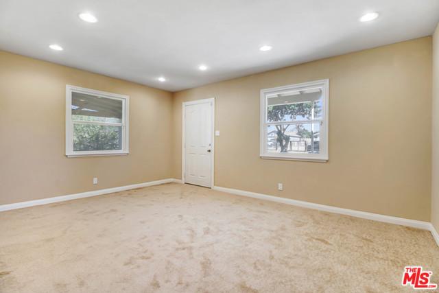369 W 1st St, Perris, CA 92570 photo 3