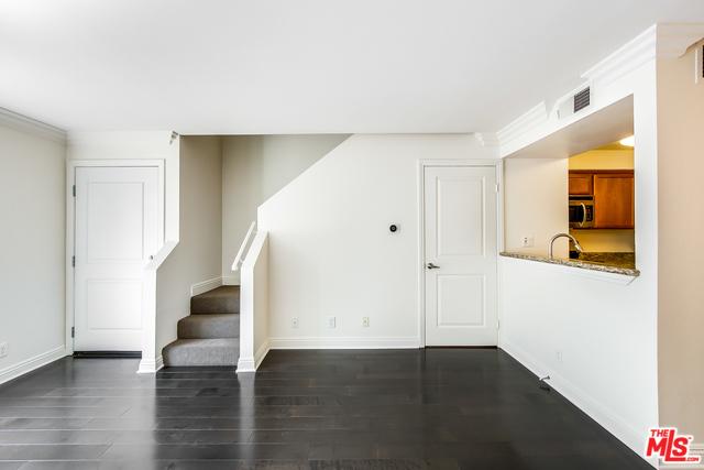 355 N Maple St #216, Burbank, CA 91505 photo 9