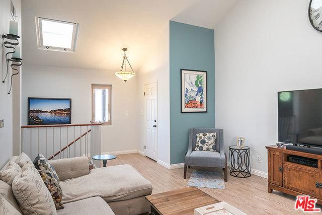 539 E Walnut Ave #A, El Segundo, CA 90245 photo 2