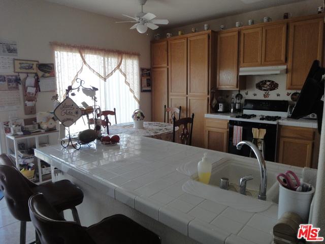 36458 Blacksmith Dr, Palmdale, CA 93550 photo 15