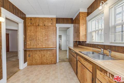 331 Windward Ave, Venice, CA 90291 photo 9
