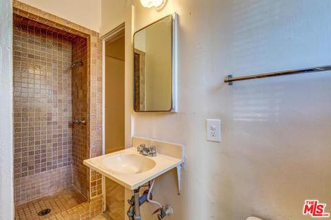 331 Windward Ave, Venice, CA 90291 photo 14