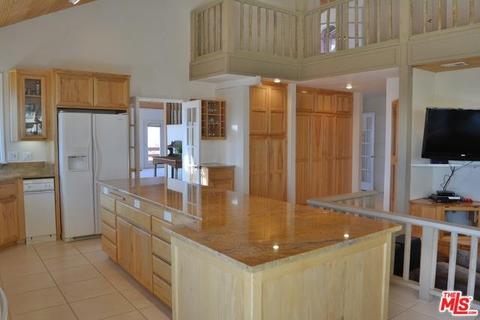 25231 Paramount Dr, Tehachapi, CA 93561 photo 8