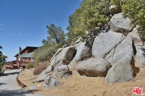 25231 Paramount Dr, Tehachapi, CA 93561 photo 2