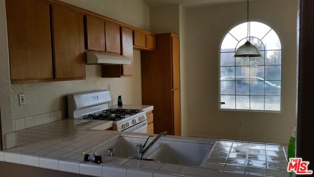 37052 57th St, Palmdale, CA 93552 photo 17