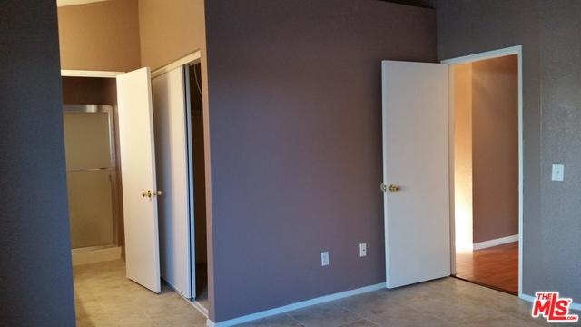 37052 57th St, Palmdale, CA 93552 photo 24
