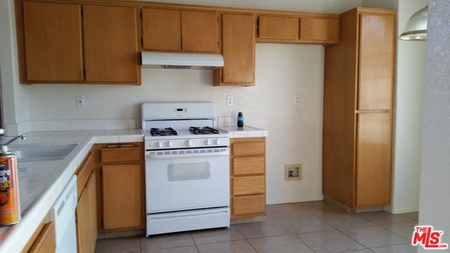 37052 57th St, Palmdale, CA 93552 photo 18