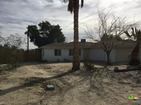 6565 Mojave Ave, Twentynine Palms, CA 92277 photo 2