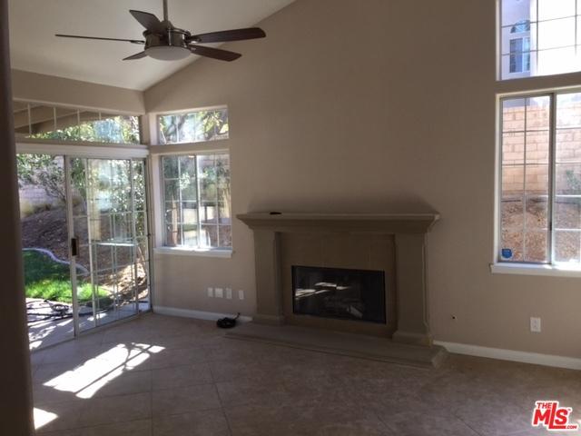 41150 Summitview Ln, Palmdale, CA 93551 photo 4